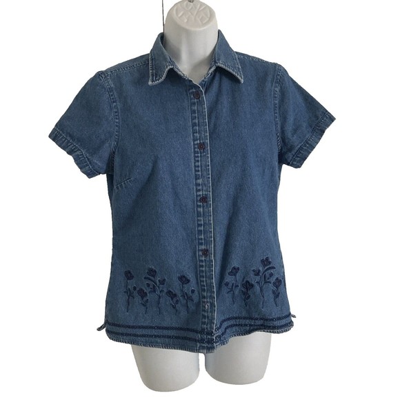 Basic Editions Tops - Basic Editions Shirt Womens Small Blue Denim Embroidered Short Sleeve Blouse Y2K